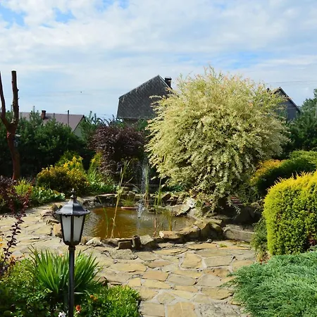 Amel Orawa Проживание в семье *