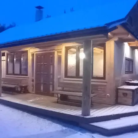 Проживание в семье Amel Orawa