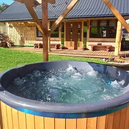 Amel Orawa Проживание в семье Podwilk