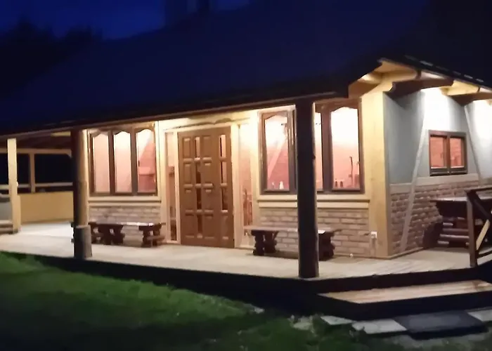 Privat bolig Amel Orawa *